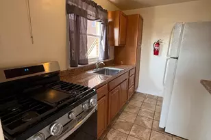 637 Hamilton St, Norristown, PA 19401 - Photo 5