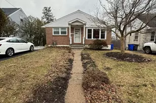 346 W King St, Pottstown, PA 19464 - Photo 1