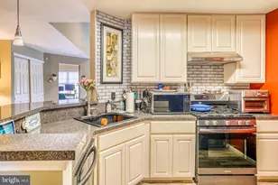 504 Dresher Woods Dr, Dresher, PA 19025 - Photo 13