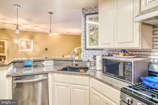 504 Dresher Woods Dr, Dresher, PA 19025 - Photo 15