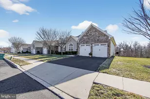 161 Brindle Ct, Norristown, PA 19403 - Photo 3