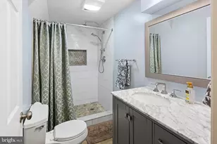 208 Clubhouse Ct, Conshohocken, PA 19428 - Photo 37