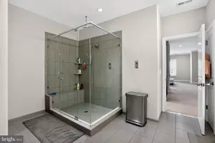 319 Whitemarsh Dr, Flourtown, PA 19031 - Photo 17