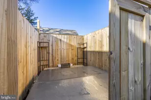 105 N Trooper Rd, Norristown, PA 19403 - Photo 25