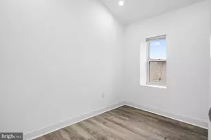 333 E Penn St, Norristown, PA 19401 - Photo 17