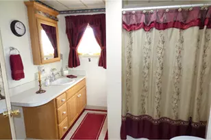 642 Butternut Ct, Red Hill, PA 18076 - Photo 17