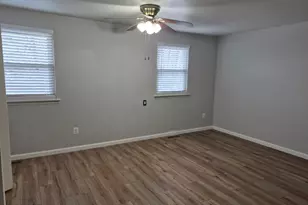 401 Woodside Cir, Dresher, PA 19025 - Photo 13