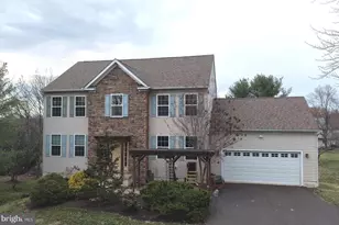 268 W Orvilla Rd, Lansdale, PA 19446 - Photo 1