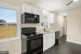 2430 New Hanover Square Rd, Gilbertsville, PA 19525 - Photo 17