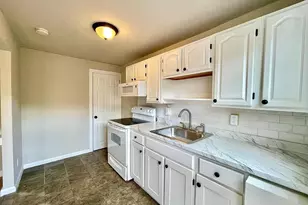 103 Sunrise Dr, Pottstown, PA 19464 - Photo 7