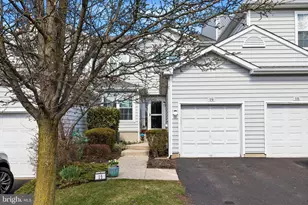 19 Victoria Cir, Collegeville, PA 19426 - Photo 1