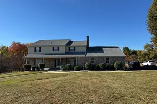 1305 Hawthorne Ln, Fort Washington, PA 19034 - Photo 1