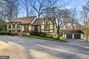 644 Robinson Ln, Haverford, PA 19041 - Photo 1