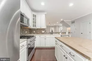 510 Old Lancaster Rd, Haverford, PA 19041 - Photo 13