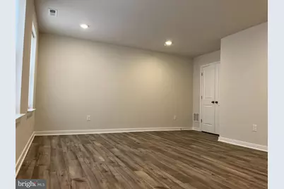 37 East Front Street, Bridgeport, PA 19405 - Photo 9