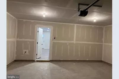 37 East Front Street, Bridgeport, PA 19405 - Photo 5