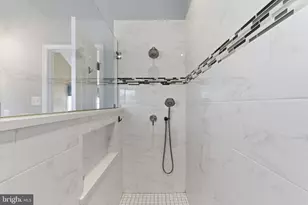 411 Dartmoor Rd, Schwenksville, PA 19473 - Photo 23