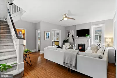 221 Wayne Avenue, Narberth, PA 19072 - Photo 5