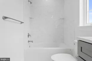 207 W 8th St, Bridgeport, PA 19405 - Photo 15
