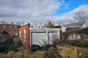 902 Arch St, Norristown, PA 19401 - Photo 3