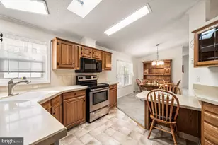 350 Farm Ln, North Wales, PA 19454 - Photo 11