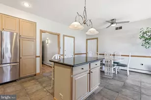 1146 Wheatsheaf Ln, Abington, PA 19001 - Photo 15