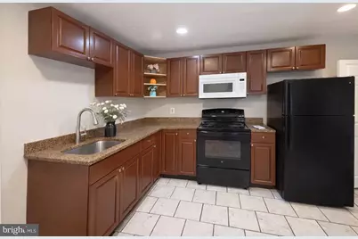 217 E Chestnut Street, Norristown, PA 19401 - Photo 3