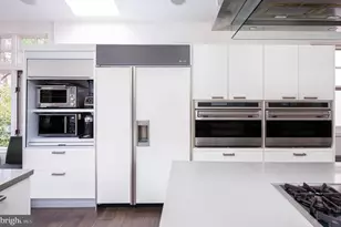 210 Kent Rd, Ardmore, PA 19003 - Photo 19