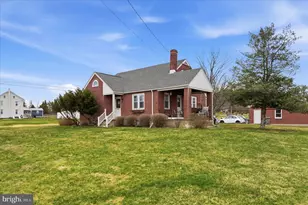 1937 Hoffmansville Rd, Frederick, PA 19435 - Photo 5