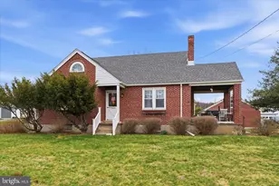 1937 Hoffmansville Rd, Frederick, PA 19435 - Photo 3