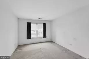 1512 Foxmeadow Cir, Royersford, PA 19468 - Photo 17