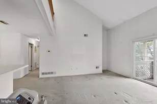 1512 Foxmeadow Cir, Royersford, PA 19468 - Photo 7