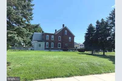 184 S Roland, Pottstown, PA 19464 - Photo 3