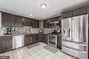 34 Graymont Cir, Collegeville, PA 19426 - Photo 9