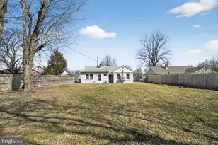 727 W County Line Rd, Hatboro, PA 19040 - Photo 33