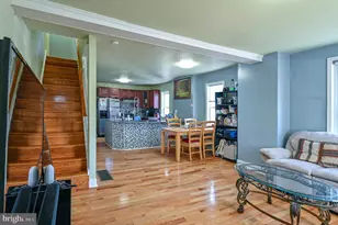 29 W Vine St, Hatfield, PA 19440 - Photo 3