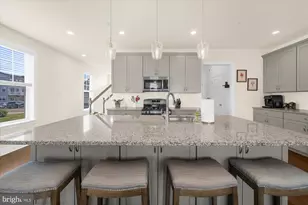 312 Ridgewood Dr, Royersford, PA 19468 - Photo 7