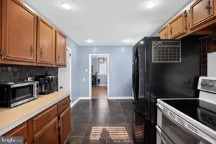 2411 Horsham Rd, Hatboro, PA 19040 - Photo 9