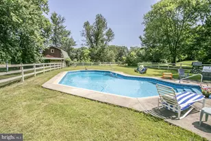 939 Alycia Ln, Telford, PA 18969 - Photo 37