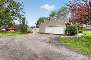 939 Alycia Ln, Telford, PA 18969 - Photo 5