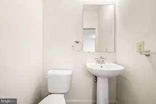 631 Fawn Cir, King of Prussia, PA 19406 - Photo 9