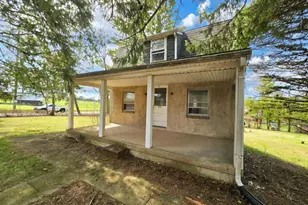 395 Evergreen Rd, Pottstown, PA 19464 - Photo 1