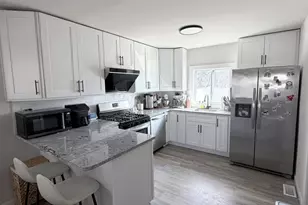 1427 St Charles Pl, Abington, PA 19001 - Photo 7