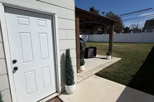 1427 St Charles Pl, Abington, PA 19001 - Photo 3