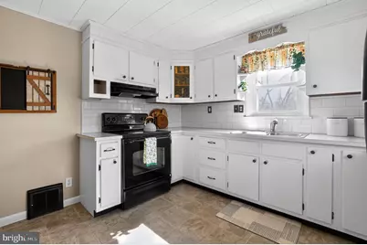 548 Belmont Street, Pottstown, PA 19464 - Photo 9