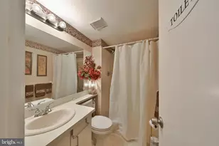 1005 Valley Glen Rd, Elkins Park, PA 19027 - Photo 19