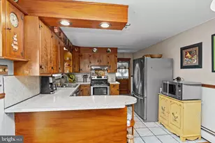 1030 Walt Rd, Pennsburg, PA 18073 - Photo 15
