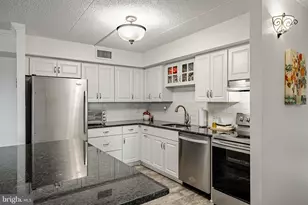 10713 Valley Forge Cir, King of Prussia, PA 19406 - Photo 9