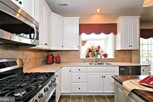 115 Hanover Ave, North Wales, PA 19454 - Photo 15