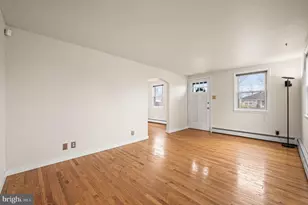 241 W King St, Pottstown, PA 19464 - Photo 7